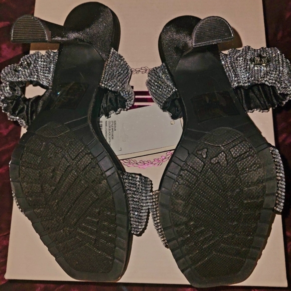 Brand new Juicy Couture bling slip on heels sz 6.5 - Picture 3 of 4